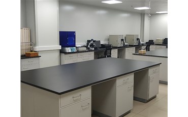 怎樣的實驗室家具契合人體工程學？山西艾德沃思小編告訴您